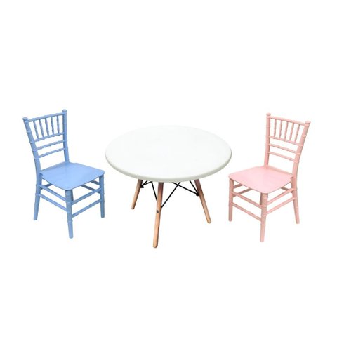 Kit Mesa Infantil Eames 60cm Branca e 2 Cadeiras Polipropileno (Rosa e Azul) Espaço Kids Colorido