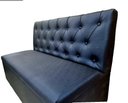 Ver imagem 2 de Poltrona Booth 1,10cm Cedro Azul com Rodapé, Capitone Costurado