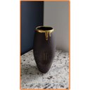 Ver imagem 2 de Vaso M Movimentos Noir em Porcelana Preta e Ouro 19x9x9cm - Atelier Le Motif