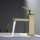 Ver imagem 3 de Torneira Misturador Monocomando Dourado Fosco Quadrado Baixo para Banheiro