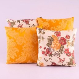 Kit com 4 Almofadas Cheias Decorativas Amarelo Estampa Floral 04 Peças com Refil - 1