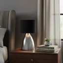 Ver imagem 1 de Luminária de Mesa Abajur Bojudo Escovado Alumínio Bivolt com Cúpula Tecido Algodão