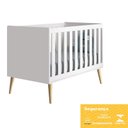 Ver imagem 4 de Dormitório Infantil Theo 2 Portas, Cômoda 6 Gavetas, Berço, Mesa de Canto Branco Fosco com Pés Madei