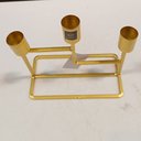 Ver imagem 5 de Castiçal Decorativo de Metal Dourado 16x8x15cm Porta Vela Mesa Jantar Decoração