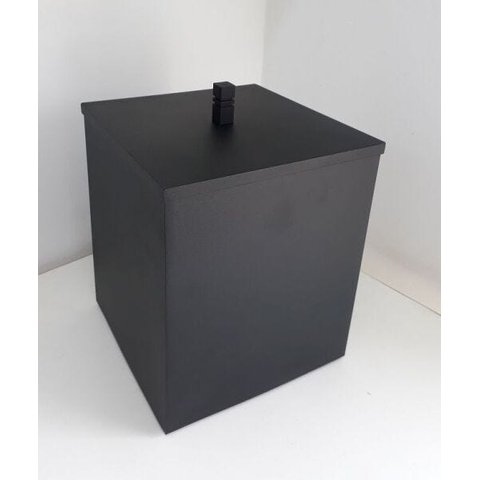 Lixeira para Banheiro Quadrada Latão Preto Fosco 17x17x20cm