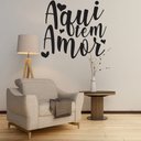 Ver imagem 2 de Adesivo de Parede Decorativo Frase Aqui Tem Amor