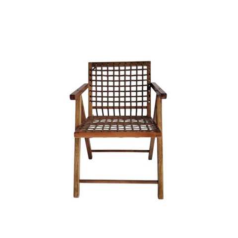 Cadeira com Braço Encosto e Assento de Corda Naútica na Cor Caramelo