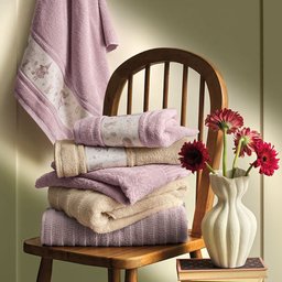 Toalha de Banho Infantil Karsten Fantasia 67cm X 1,35m - Lavanda - 1