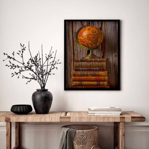 Quadro Decorativo Globo Livros Antigos - 70x50cm:moldura Branca