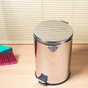Ver imagem 3 de Lixeira Inox 3l com Pedal e Cesto Removível Ideal para Banheiro e Cozinha Higiênica e Elegante