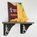 Ver imagem 2 de Mão Francesa Preta Decorativa 20cm de Jogador Futebol Aço para Prateleira Parede Zarg