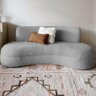 Sofá Divã Curvo Sala de Estar Maria 180 Cm Bouclé - Amarena Móveis Cor Cinza - 1