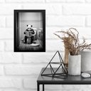 Ver imagem 1 de Quadro para Decorar Banheiro Panda com Jornal 45x34cm:moldura Preta