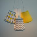 Ver imagem 2 de Lustre Pendente Cacho Geométrico Amarelo, Cinza e Branco
