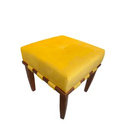 Banqueta Puff Quadrado Amarelo Pé Palito - 1