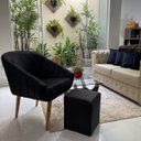 Ver imagem 2 de Kit Poltrona Giovana Puff Quadrado e Almofadas em Sued Premium: Preto Pés Madeira Claro