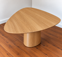 Ver imagem 2 de Mesa de Jantar Orgânica Canya Carvalho 80x85cm com Base Central