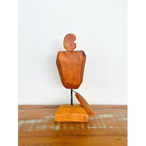 Escultura Caju em Madeira - Decoração Artesanal de Sergipe