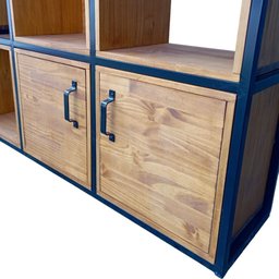Estante para Sala com Nichos Modelo Industrial - Ferro Preto e Madeira Tonalidade Castanheira - 3