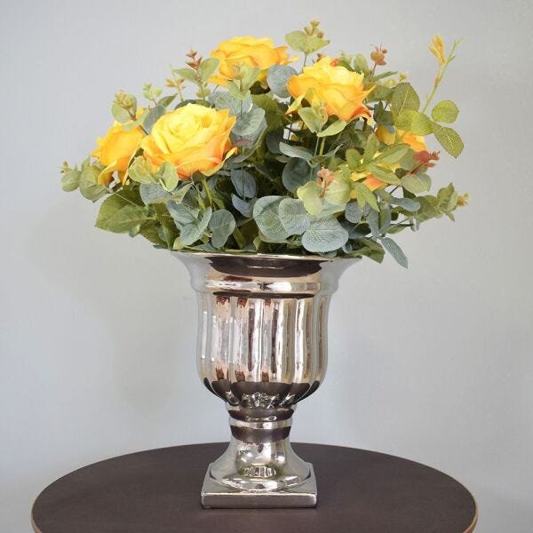 Flores artificiais Arranjo de Flores Rosas Amarelas no Vaso Prateado|Linha  permanente Formosinha | MadeiraMadeira