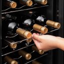 Ver imagem 6 de Adega Cannes para 18 Garrafas Termoelétrica Suggar 127V