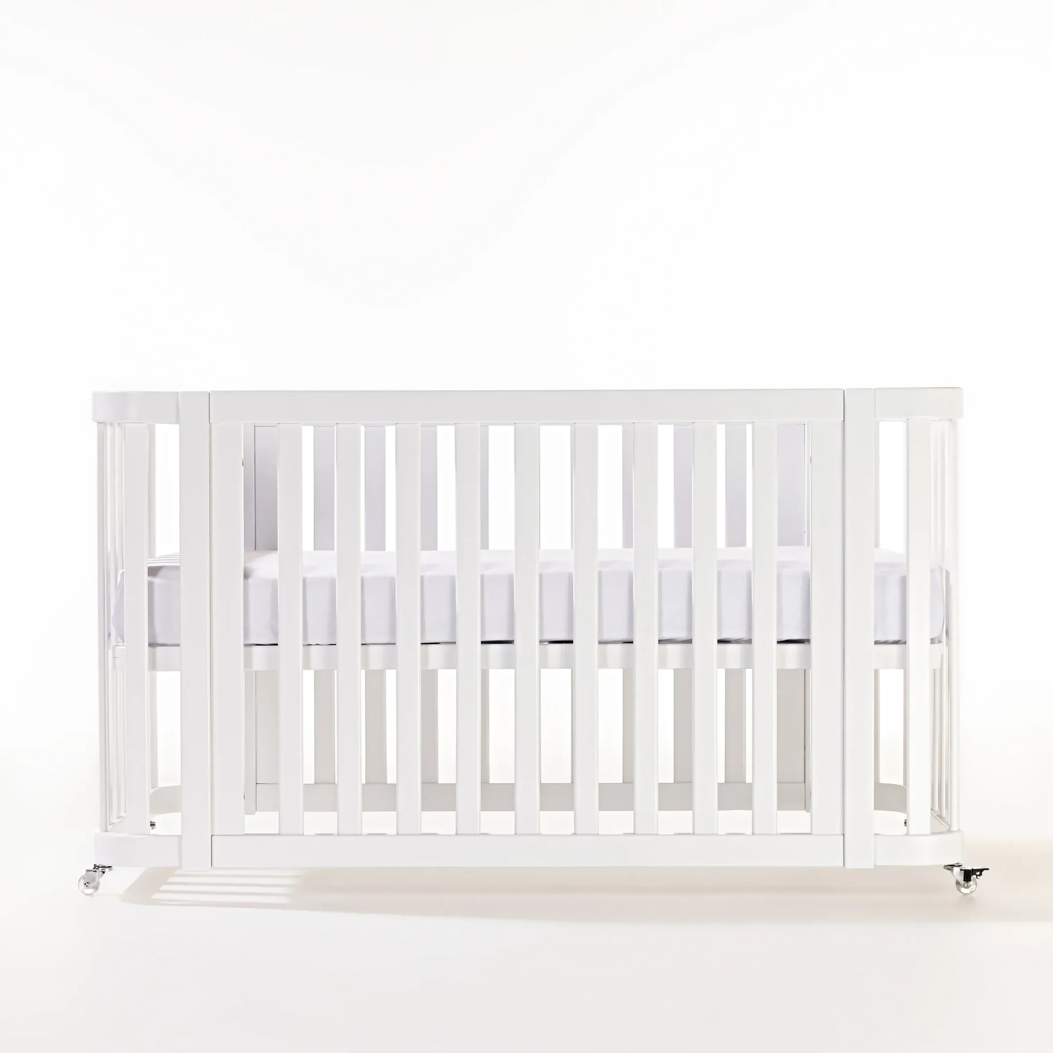 Berço Evolutivo 1,2,3 | Madeira Maciça | com Rodinhas | Mel:branco