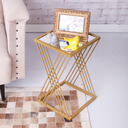 Ver imagem 2 de Mesa Pequena de Centro/canto com Tampo de Vidro 45x27x27 Dourado