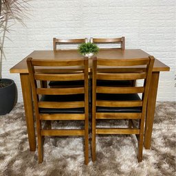 Conjunto Fixo Mesa 120x80 com 4 Cadeiras Estofadas Premium Cor:mel - 1