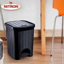 Lixeira Para Banheiro de Plástico 12 Litros com Pedal Branca - 3
