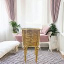 Ver imagem 1 de Mesa de Cabeceira com 3 Gaveta Dourado com Tampo em Mármore - 72x42cm