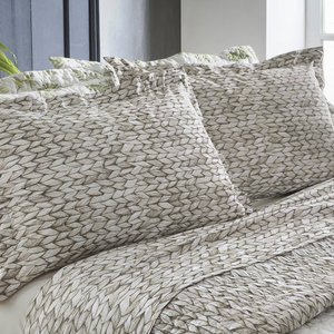 Jogo de Cama Casal Percal 200 Fios Localizado Palha 4 Peças - Naturalle Fashion