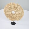 Escultura Decorativa em Palha com Suporte em Metal P 32 x 37 cm plantô - 3