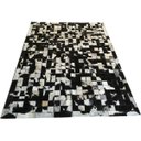 Ver imagem 1 de Tapete de Couro Preto e Branco Malhado 1,50x2,00 com Bordas