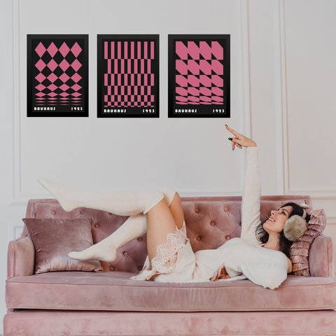 Kit 3 Quadros Artes Bauhaus Black And Pink 45x34cm - com Vidro:moldura Preta