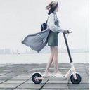 Ver mais imagens de Patinete Motorizado Elétrico Dobrável Aro 8.5" M365 - Xiaomi Mi - Branco
