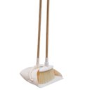 Ver imagem 2 de Kit vassoura e pá com cabo de bambu 124 cm - Oikos