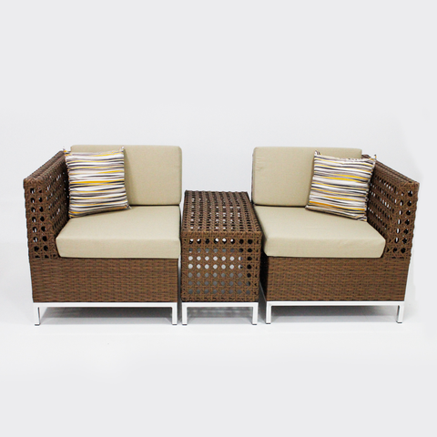 Kit com 2 Poltronas Tulipa Fibra Aluminio Área Externa e Interna com Mesa Lateral