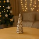 Ver imagem 2 de Mini Árvore Aramada Cone Rústica Juta e Algodão Decor 20cm - Magizi