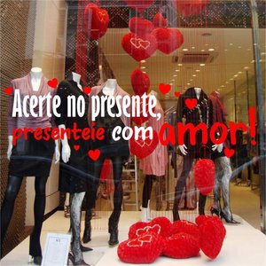 Adesivo Para Vitrine Dia Dos Namorados Acerte no Presente-Extra Grande 200x45cm