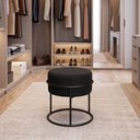 Ver imagem 1 de Puff Redondo Decorativo Estofado em Veludo Base Metálica Preta Cor Preto