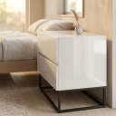 Ver imagem 2 de Mesa de Cabeceira Eros 60cm com 2 Gavetas MDF Branco Pés de Metal Preto Estilo Industrial