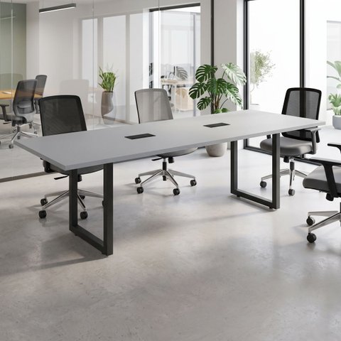 Mesa Reunião Industrial 2,50m x 90cm 100% MDF com 2 Caixas de Tomadas Pés Metal F5 Office