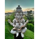 Ver imagem 1 de Estátua Ganesha Resina para Jardim Acinzentada Marmorizada Prosperidade Yoga Flor de Lótus
