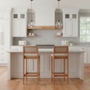 Ver imagem 1 de Kit 2 Banquetas Assento Encosto Estofado em Linho Hellen:mel com Palha