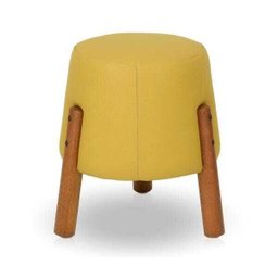 Puff com Pés em Madeira - Amarelo- Couro Sintético - 1