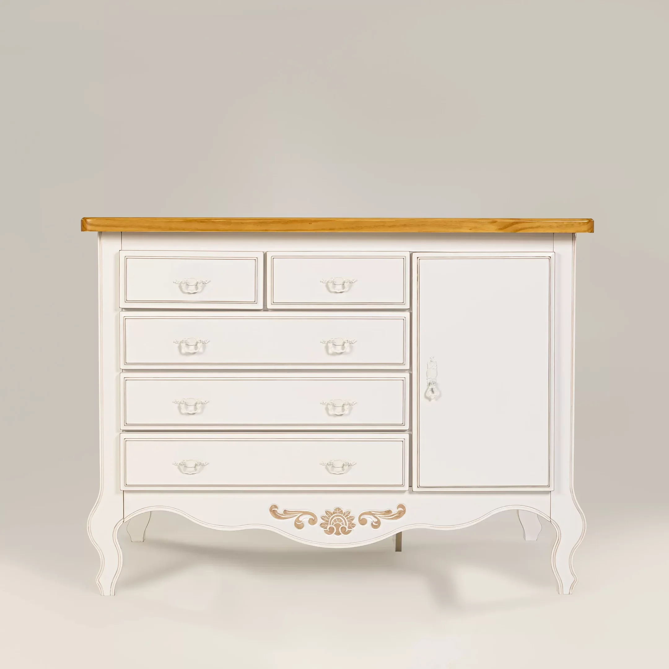 Ver imagem 1 de Cômoda Infantil Entalhada 5 Gavetas e 1 Porta