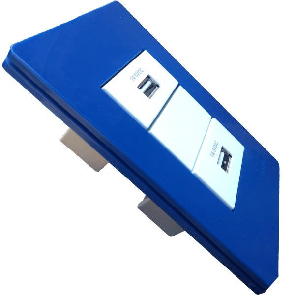 Conjunto 4x2 Alto Brilho Linha Infiniti - 1 Tomada 2P+T 20 A + tomada USB 1A separadas - 1