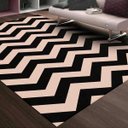 Ver imagem 3 de Tapete Chevrom Preto com Bege Casa Dona Antiderrapante 100 x 140cm