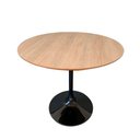 Ver imagem 1 de Mesa de Jantar Tulipa Saarinen Redonda 140 Cm Tampo Jade Cores Preto
