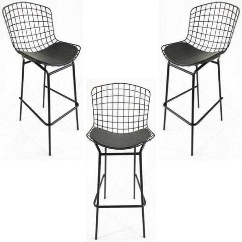 Kit 3 Banquetas BERTÓIA preta tubular altura 70cm - Direto de Fábrica